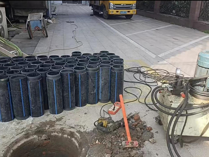 章贡PE置换管厂家 DN315置换管 非开挖管短管置换